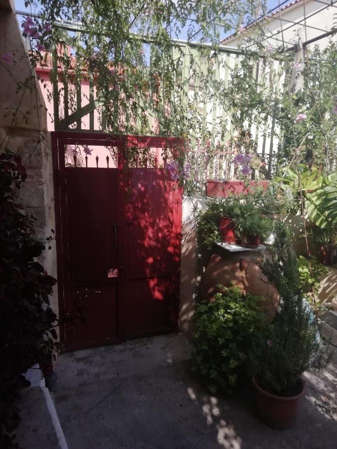 "Eirini" Traditional House Creta Archanes, Αρχάνες Σπίτι Exterior photo